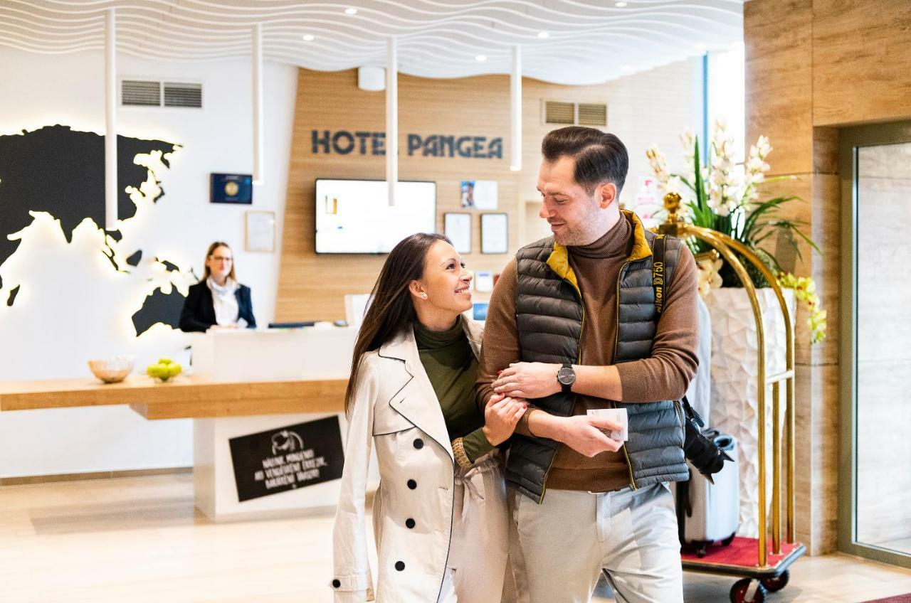 Hotel Pangea